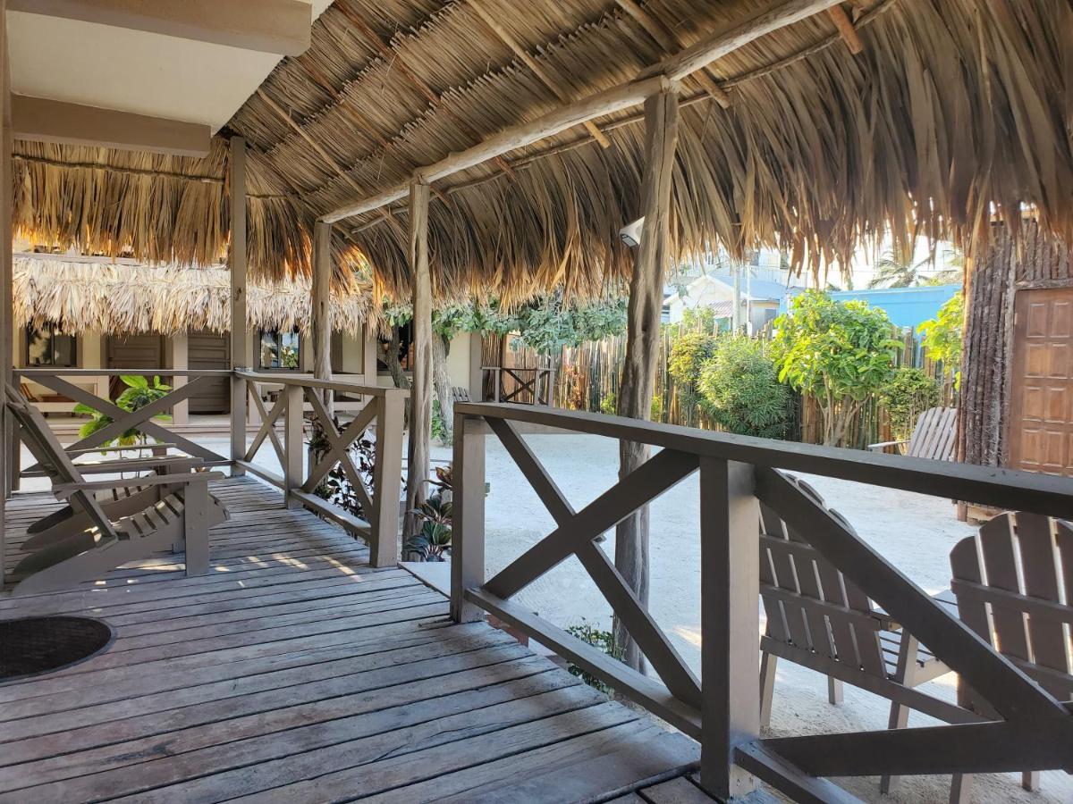 The Bounty Hotel Caye Caulker Bagian luar foto