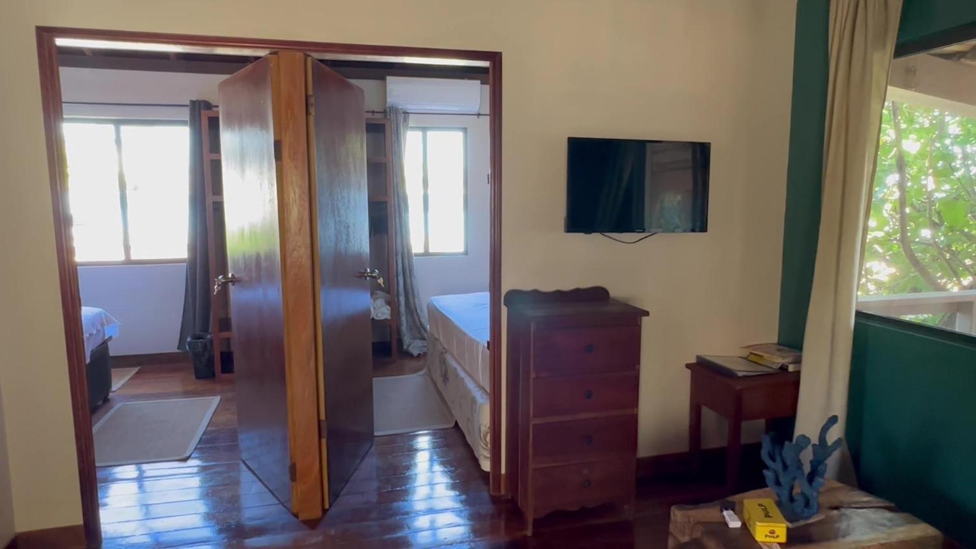 The Bounty Hotel Caye Caulker Bagian luar foto