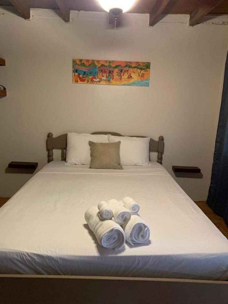 The Bounty Hotel Caye Caulker Bagian luar foto