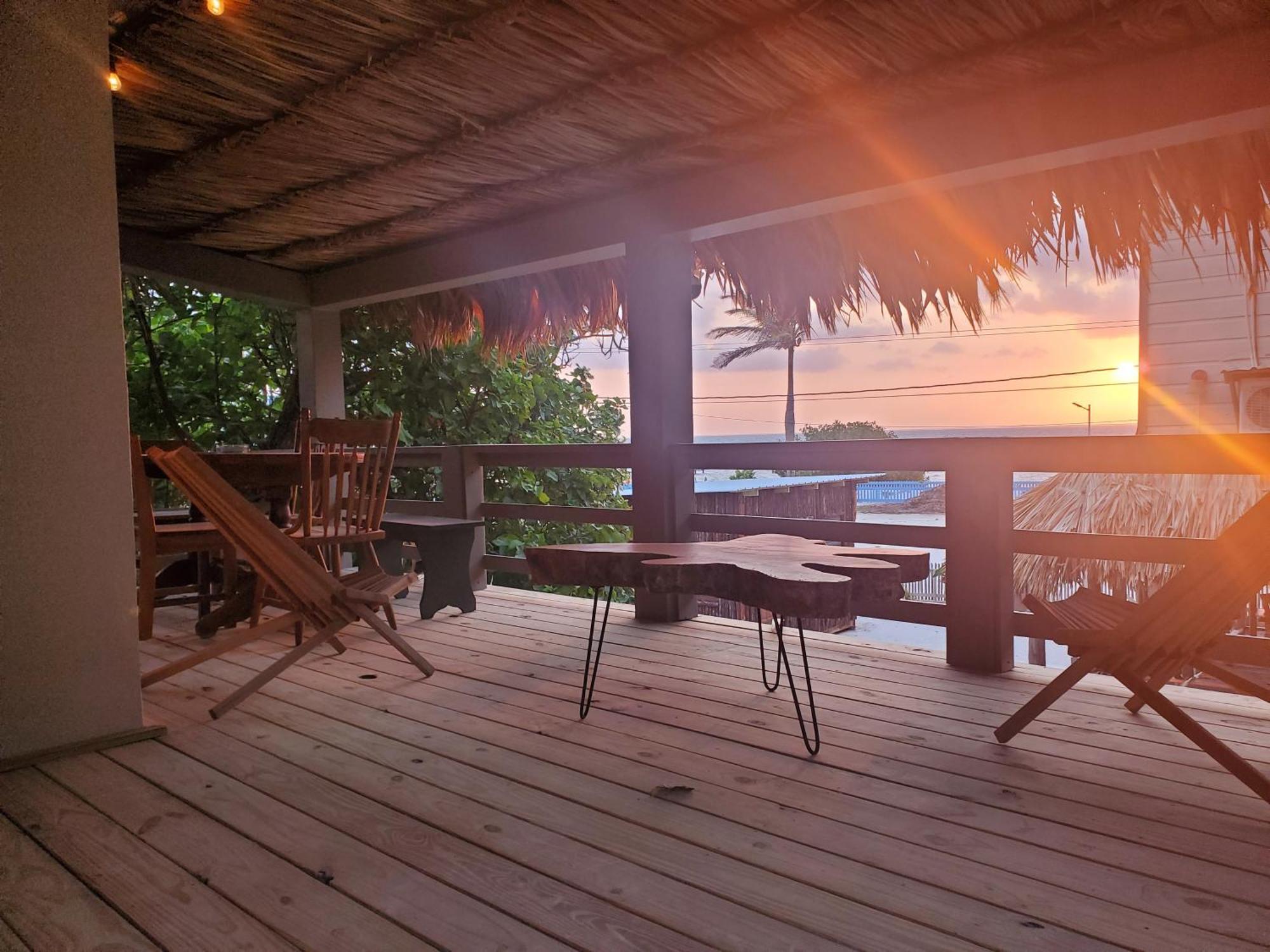 The Bounty Hotel Caye Caulker Bagian luar foto