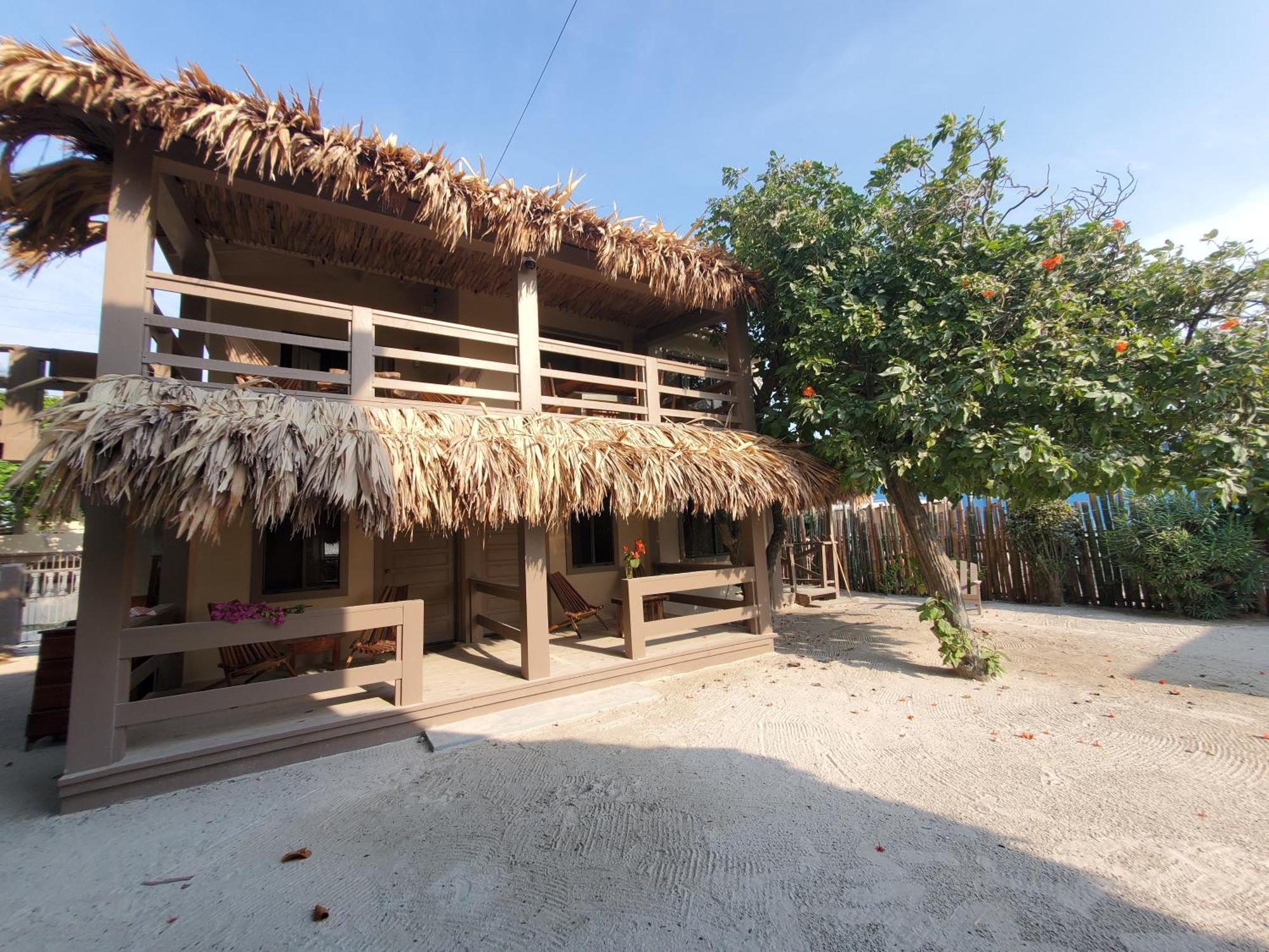 The Bounty Hotel Caye Caulker Bagian luar foto